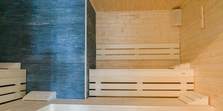 Ve wellness se zahřejete ve finské sauně nebo se naložíte do vířivky. 