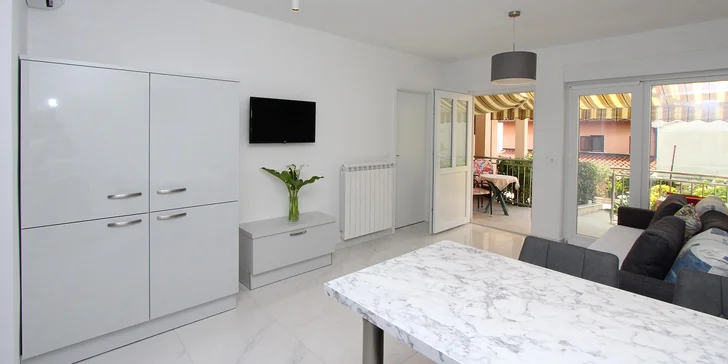 Vyberete si jeden ze 4 různých apartmánů. (na fotce apartmán č. 3)