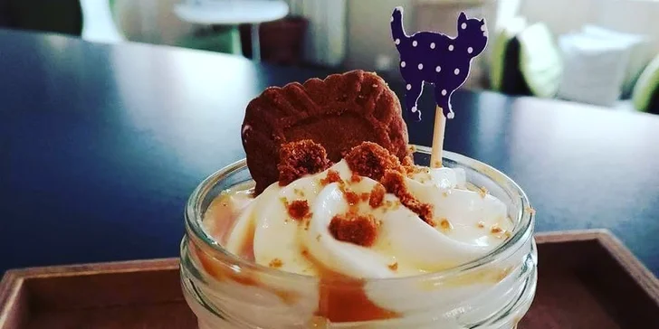 Dezerty ve skleničce jsou velmi oblíbené.