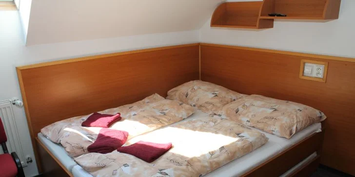 Čekat na vás bude skromnější, ale velmi hezký pokoj. 