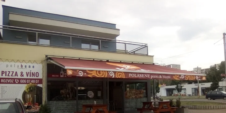 Pizzerii najdete v Polabinách, otevřeno je denně do 22 hodin. 
