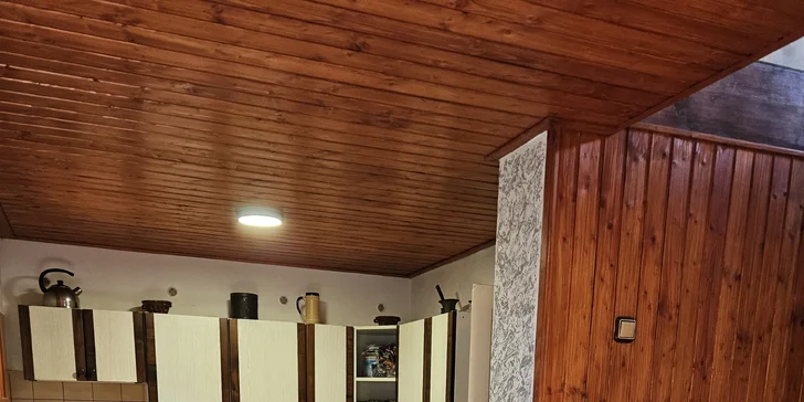 Samozrejmosťou je plne vybavená kuchyňa.