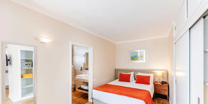 CK Fischer vás vezme do 4* hotelu Duas Torres, kde pro vás bude připravený 2lůžkový pokoj.