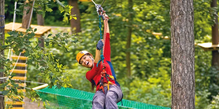Odlepte se od země: vstupy do lanového centra Jungle Park pro děti i dospělé
