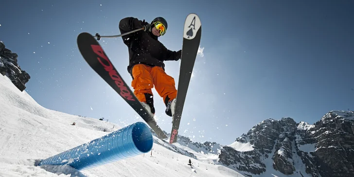 Ledovec Stubai patří do pětice tyrolských ledovců a je nejrozsáhlejší ledovcový lyžařský areál Rakouska. (Copyright Stubai Gletscher)

