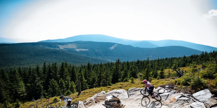 Těšte se i na největší polský bike park s až 19 trasami různé obtížnosti.