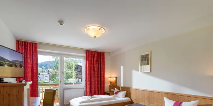 Pokoje v nové části hotelu jsou vybavené rychlovarnou konvicí. 