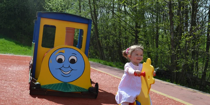 Během Vánoc tu je pro děti připravený zábavný program. 