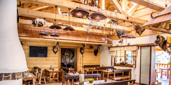 Na polopenzi si zajdete do restaurace Salaš Kľak (podle zvolené varianty).