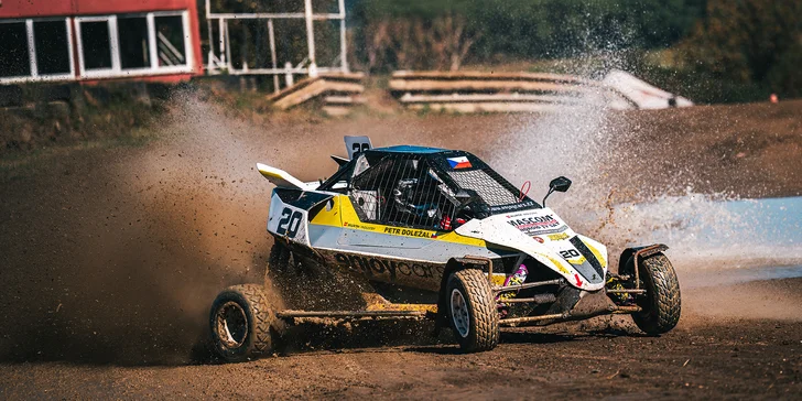 Díky Enjoycars vás čeká závodní buggy Kartcross RSK.