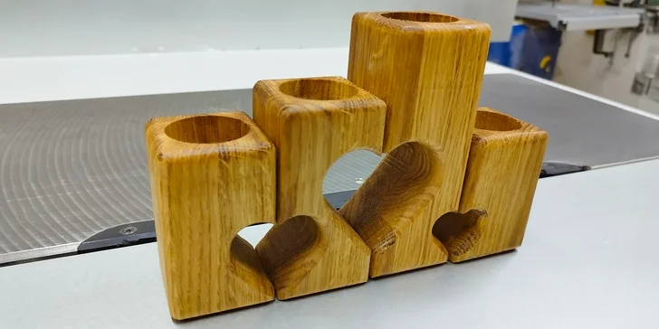 V ceně je veškerý materiál a ochranné pomůcky. 