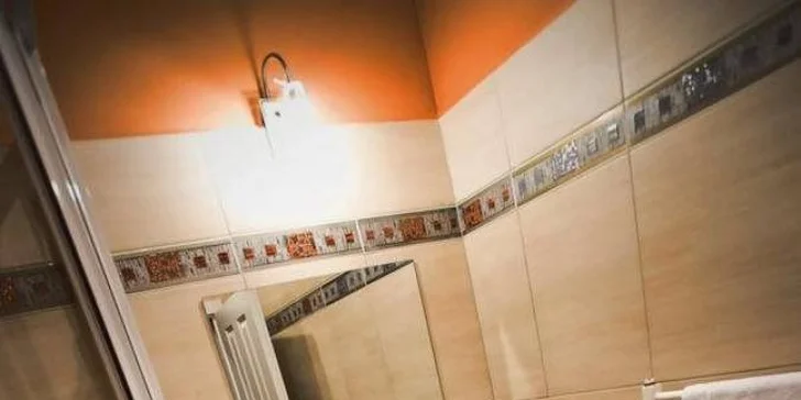 Součástí pokoje je i vlastní koupelna.