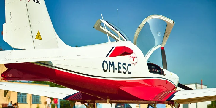 Staňte sa na chvíľu pilotom a vyskúšajte si riadenie stroja.