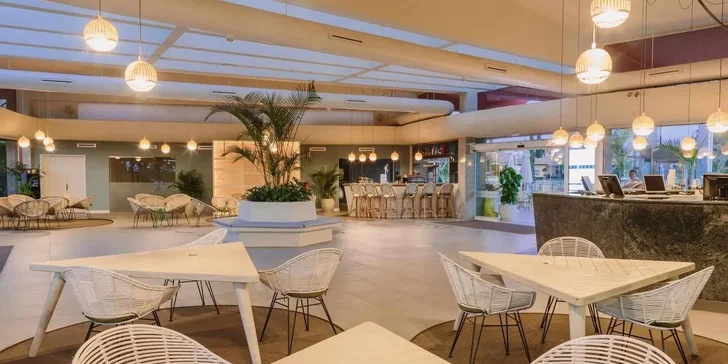 Do hlavní hotelové restaurace Botánico budete každý den chodit na jídlo. 