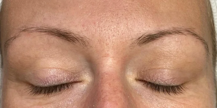 Ukážky práce: microblading obočia