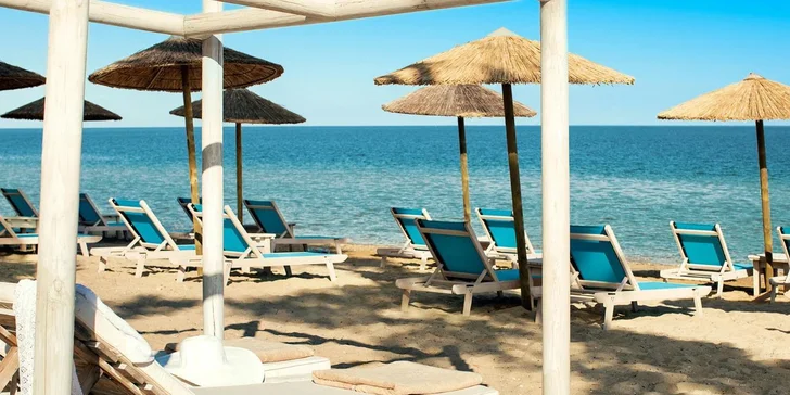 Thassos Imperial Resort vás uhrane svou propojeností moderního minimalismu s bujnou vegetací „zeleného smaragdu“ Řecka. 