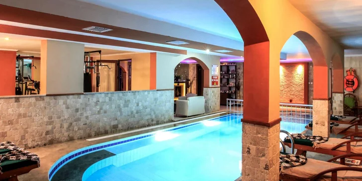 Wellness je za poplatek.