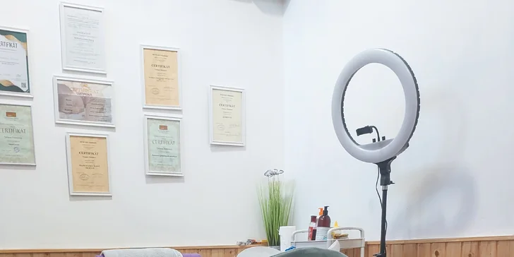 Intenzivní anticelulitidní masáž v salonu Tetiana je efektivní cestou k dokonale tvarovaným křivkám.