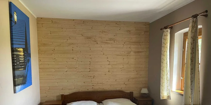 Krásne izby sú vybavené v štýle vidieckeho domu, takže sa vám bude spať úplne výborne.
