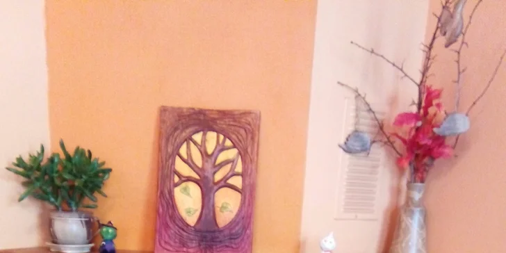 Pizzu si můžete vychutnat třeba u krbu.