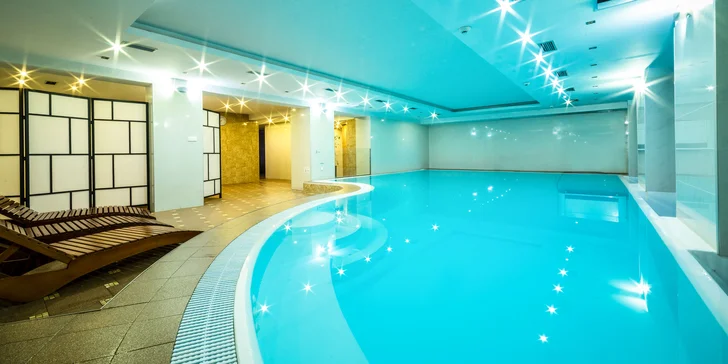 Obľúbený pobyt v ALTIS Rezort**** pri Oravskej priehrade s neobmedzeným wellness, korčuľovaním na ľade a mnoho športami. Až 2 deti do 12 r. zdarma!