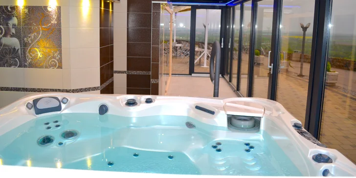 Relaxačný pobyt so súkromným wellness a romantickou večerou