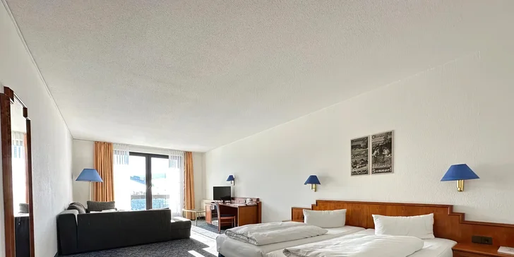 Na výběr je 2lůžkový pokoj Classic či Comfort, případně Junior Suite.