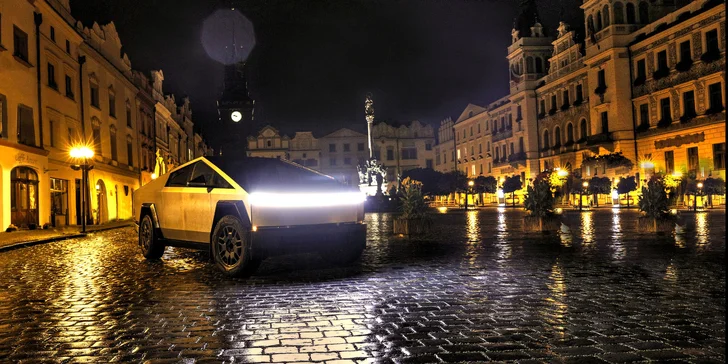 Tesla Cybertruck je ve všech směrech extrémní, což podtrhují i parametry.