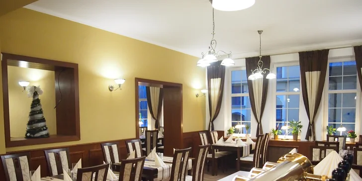 Pokud si vyberete sýrové menu, ochutnáte také řecké víno. 