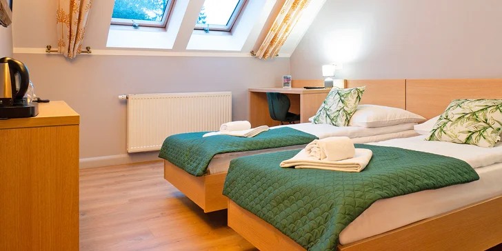 Připraven pro vás bude dvoulůžkový pokoj kategorie Standard, Standard Plus nebo Superior, případně třílůžkové studio nebo apartmány. 