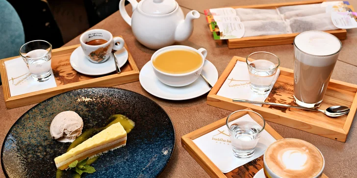 Káva nebo čaj podle výběru a dezert v Siddharta Café pro 1 nebo 2 osoby