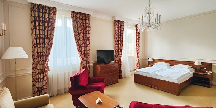 Ubytování budete v pokoji typu Standard, připlatit se dá i za prostornější Lux (na foto pokoj Standard)