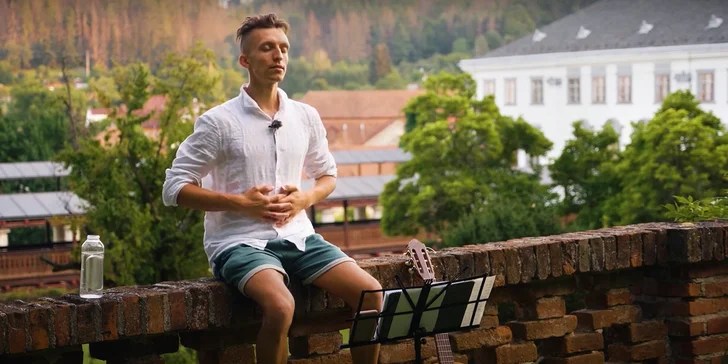 Pro sebejistý hlasový projev: Videokurzy základů i hlasové hygieny