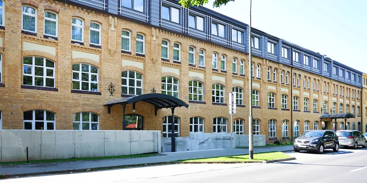 Hotel v historii sloužil jako továrna na kosmetiku, nyní funguje jako továrna na ty nejkrásnější zážitky.
