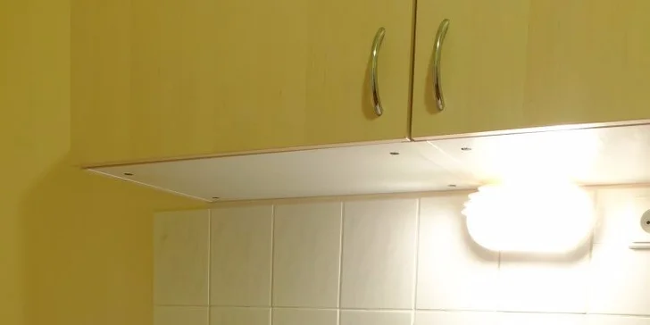 Součástí pokojů i apartmánů je i vlastní kuchyňský kout.