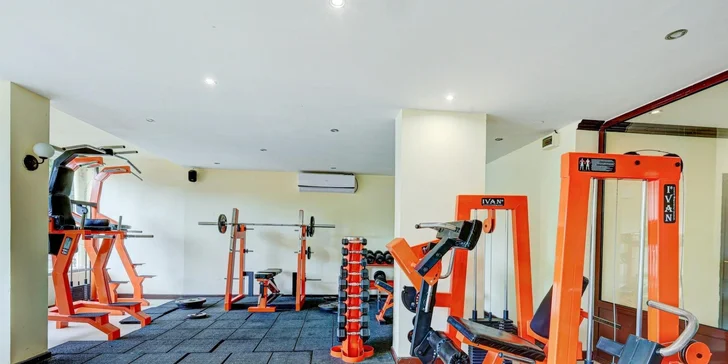 Aktivně založení jedinci ocení fitness, stolní tenis nebo kulečník. 