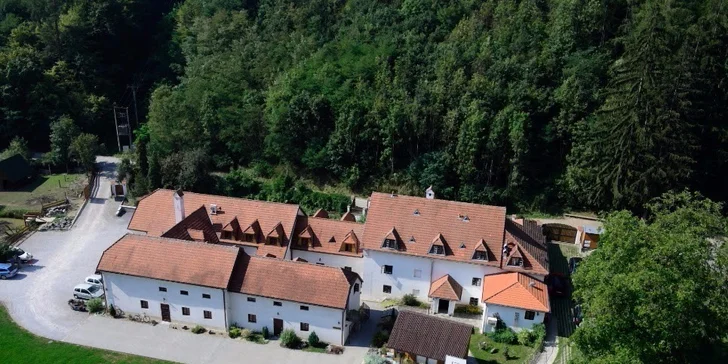 Penzión leží v krásnom prostredí Mariánskeho údolia.