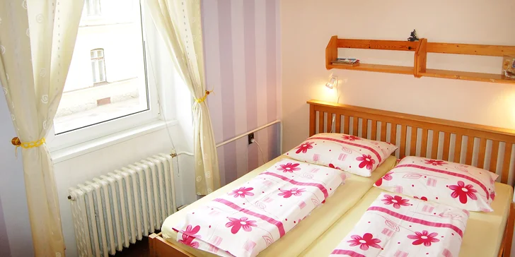 Bydlet budete ve dvou- či třílůžkovém nebo v rodinném pokoji. 