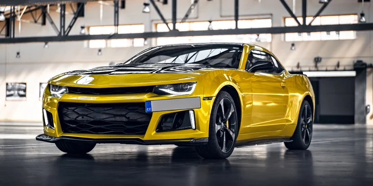 Nasedněte do brutálního žihadla Chevrolet Camaro SS 6.2, které upoutá nejen na první pohled svým zlatým lakem. 