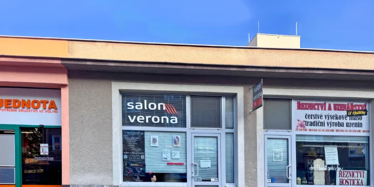 Ke každé variantě vždy patří změkčující lázeň pro nohy.