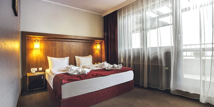 Hotel nabízí termíny až do září 2022.