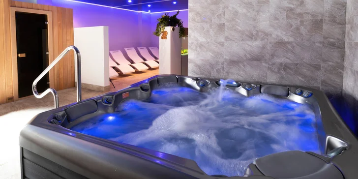 Pobyt v Trenčianských Teplicích: denně vstup do wellness, na výběr snídaně i polopenze, sleva do lázní