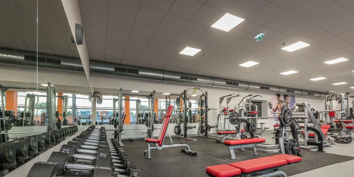 K hotelovému komplexu patrí aj Rates arena, v ktorej je dvojpodlažné fitness centrum.