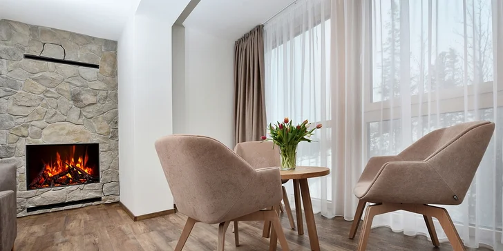 Ak sa vám nechce variť, tak zájdite do jednej z blízkych reštaurácií Salaš, Olívia či Koliba Kamzík, kde môžete využiť 10% zľavu na konzumáciu jedla.