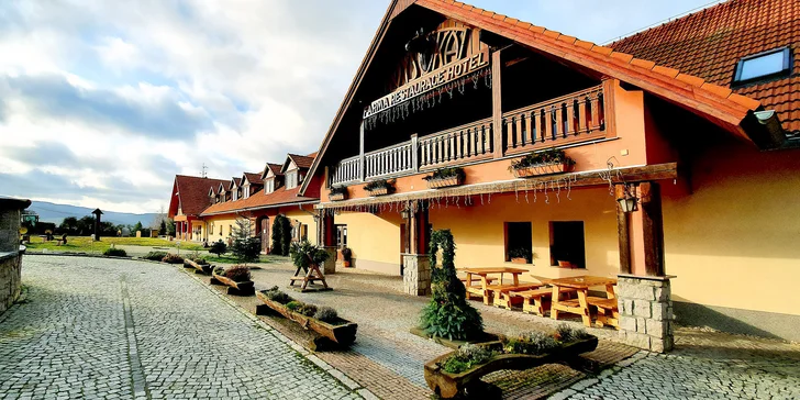 Až 4denní pohoda na koňské farmě u Liberce: snídaně či polopenze, wellness i farmářské zážitky