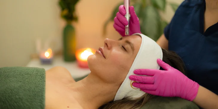 Kráľovský relax pre ňu: luxusné ošetrenia pleti s relaxačnou masážou