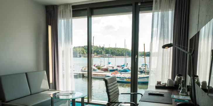 Standard with Lake view