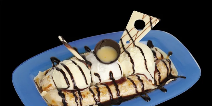 Nechcete klasický pohár? Dejte si Banana Split.