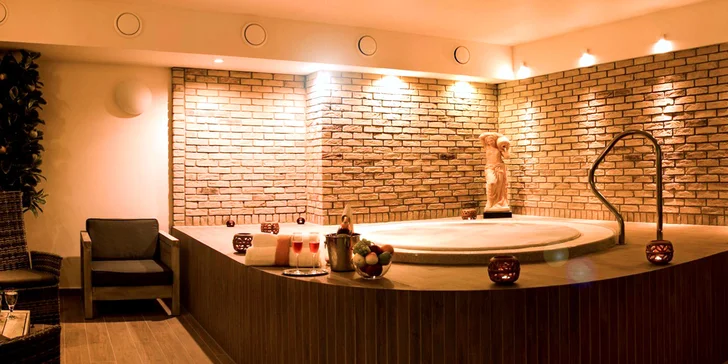 Kromě jiného vás tu čeká soukromý relax ve wellness s vířivkou, saunou a relaxační zónou.
