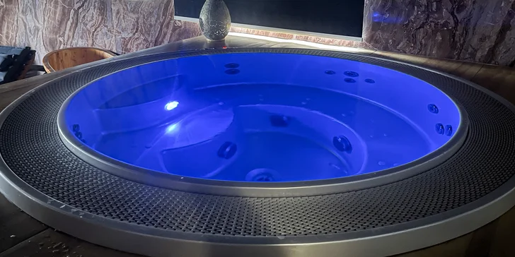 Uvnitř privátního wellness Hejtmanka v Mladé Boleslavi už na vás čeká 1–2 hodiny relaxu. 